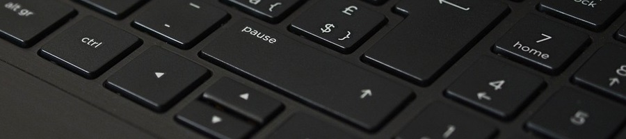 �y�L�[�{�[�h�z